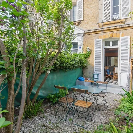 De Charme A Sur Mer. *