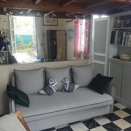De Charme A Sur Mer. Apartment *