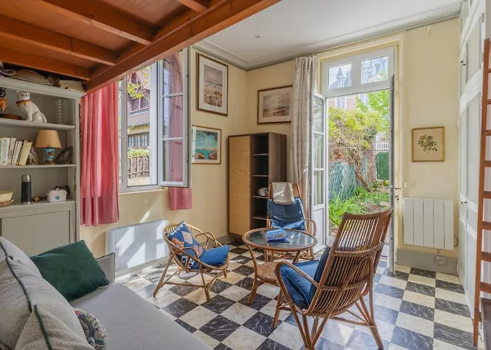 De Charme A Sur Mer. * Trouville-sur-Mer