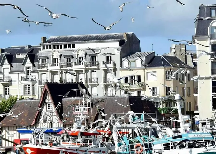 De Charme A Sur Mer. Apartment